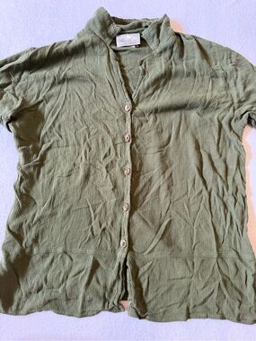 Kathie Lee Collection Olive Green Short Sleeve Button-Up Shirt